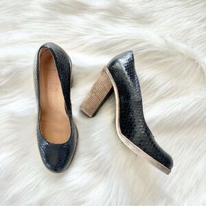 Maison Martin Margiela MM6 Snakeskin Embossed Round Toe Leather Heels Size 37